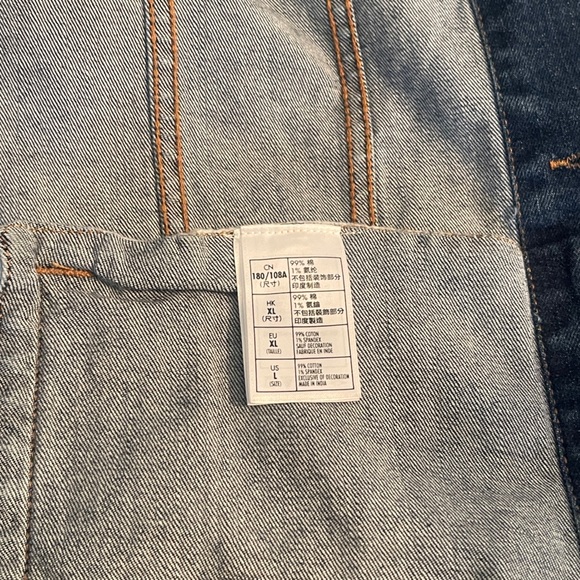 Disney Parks Mickey Mouse Denim Jacket L Embroidered Patches Rare Exclusive - Picture 7 of 13